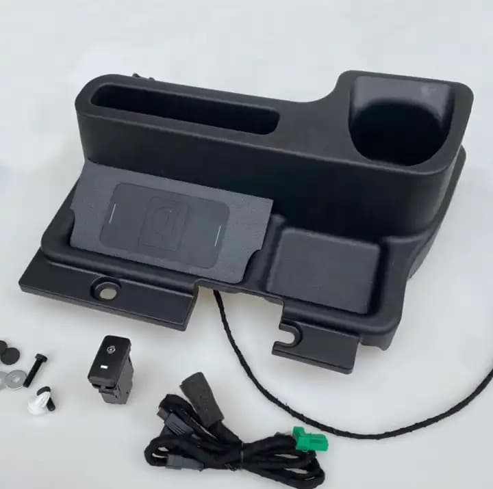 Wireless Charger Center console Suitable for Land Cruiser 76, 79 series - OZI4X4 PTY LTD