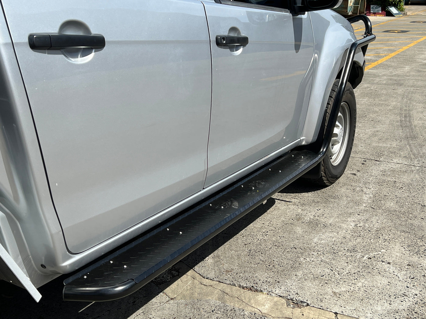 Adjustable Side Steps + Brush Bars Suits All Dual Cab Utes