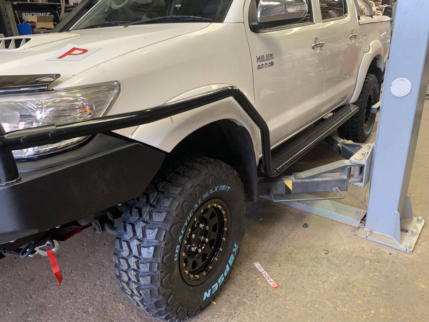 Side Steps & Brush Bars Suits Toyota Hilux 2005 - 2015
